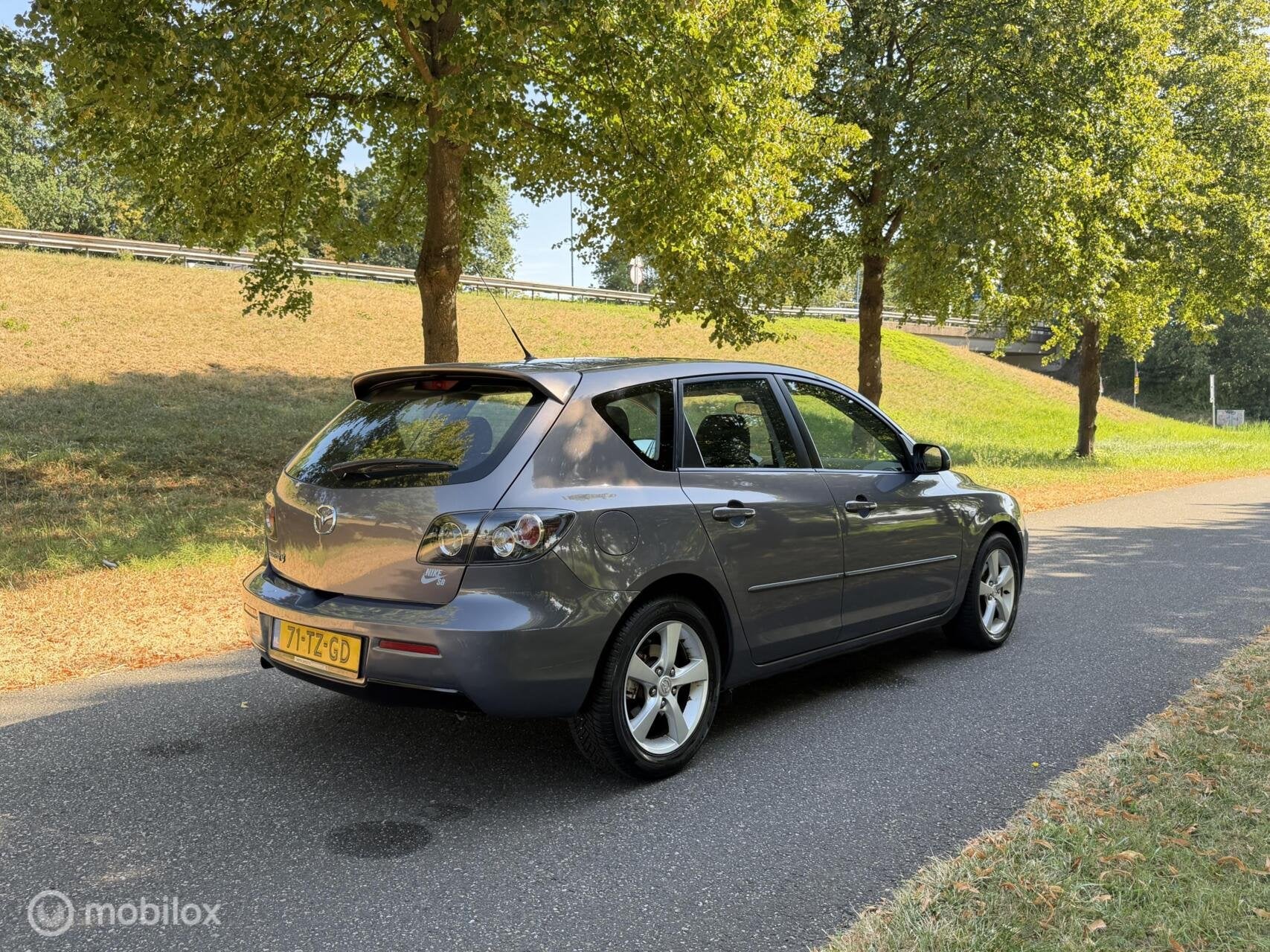 Mazda 3 1.6 S-VT Touring*NEW APK 09/27*AIRCO*ELEK. RAMEN, Auto's, Mazda, Voorwielaandrijving, Stof, Gebruikt, Zwart