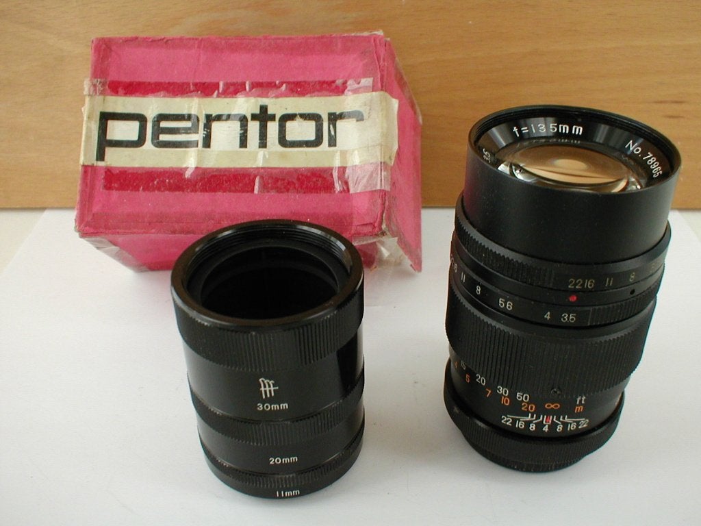 Pentor 135mm F/3.5 preset telelens met macro tussenringen, Zo goed als nieuw, Handmatige focus, Overige merken, M42