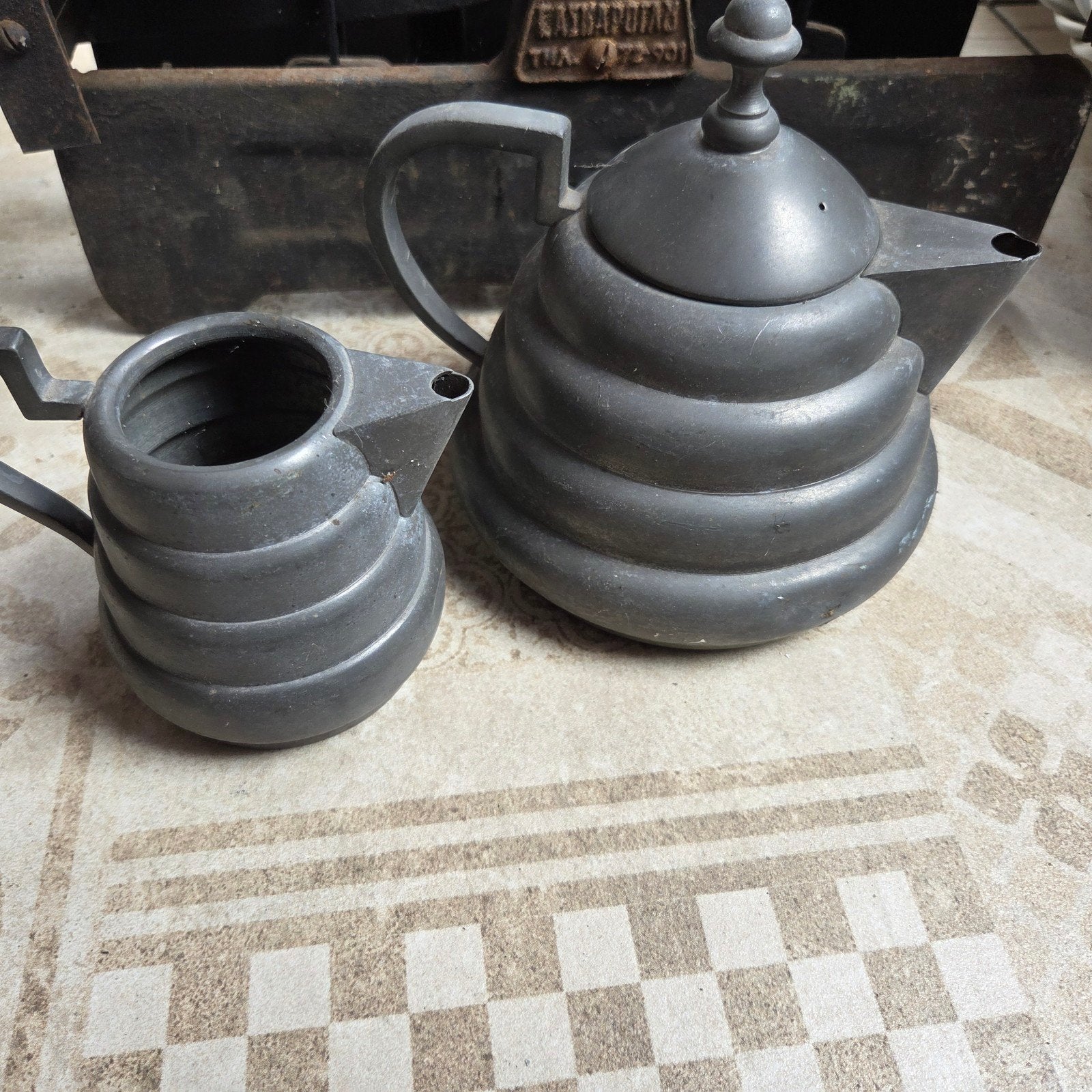 Vintage Art Deco Tinnen Theepot en Melkkan Set, Ophalen of Verzenden