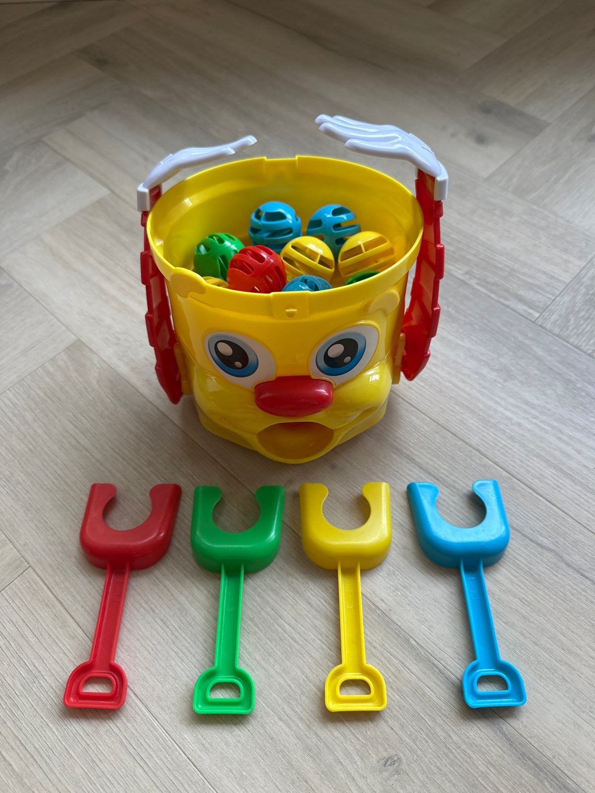 Mr. Bucket spel met ballen en schepjes, Ophalen of Verzenden, Gebruikt, Jongen of Meisje