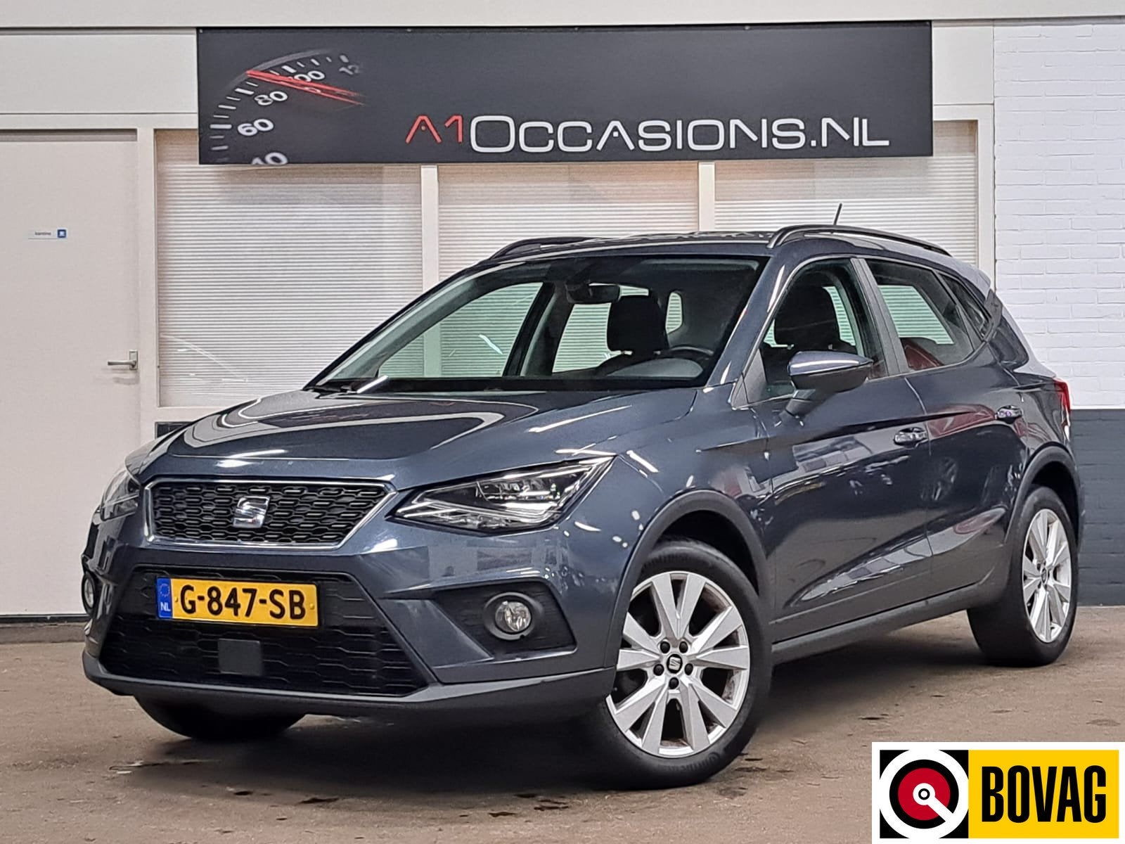 SEAT Arona 1.0 TSI Xcellence Business Intense + APPLE CARPLA, Auto's, Voorwielaandrijving, Stof, Gebruikt, 116 pk
