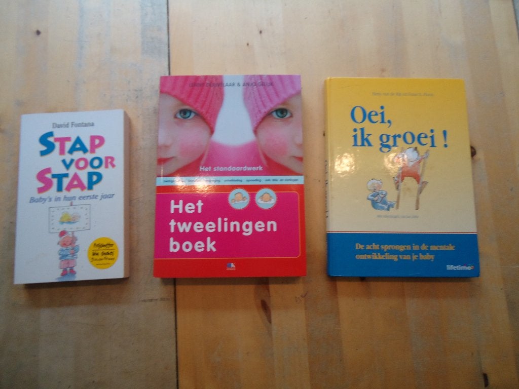 Tweelingen boek + Oei ik groei + Stap voor stap Baby, Ophalen of Verzenden, Zo goed als nieuw, Zwangerschap en Bevalling
