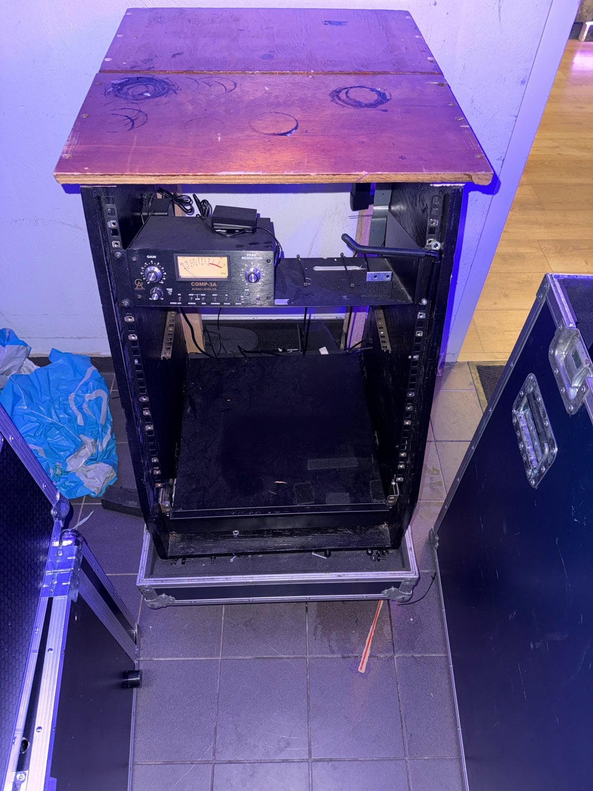 16 HE Rack in flightcase, Ophalen, Zo goed als nieuw, Overige instrumenten, Flightcase