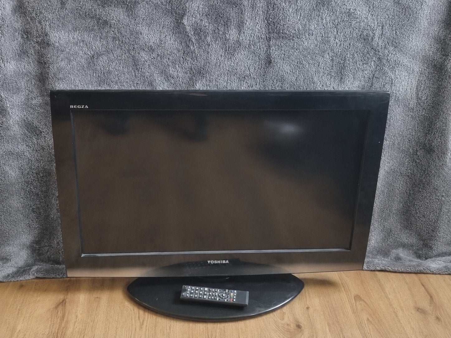 Toshiba 32LV733G LCD TV - 81 cm (32 inch), Ophalen, 50 Hz, LCD, 80 tot 100 cm