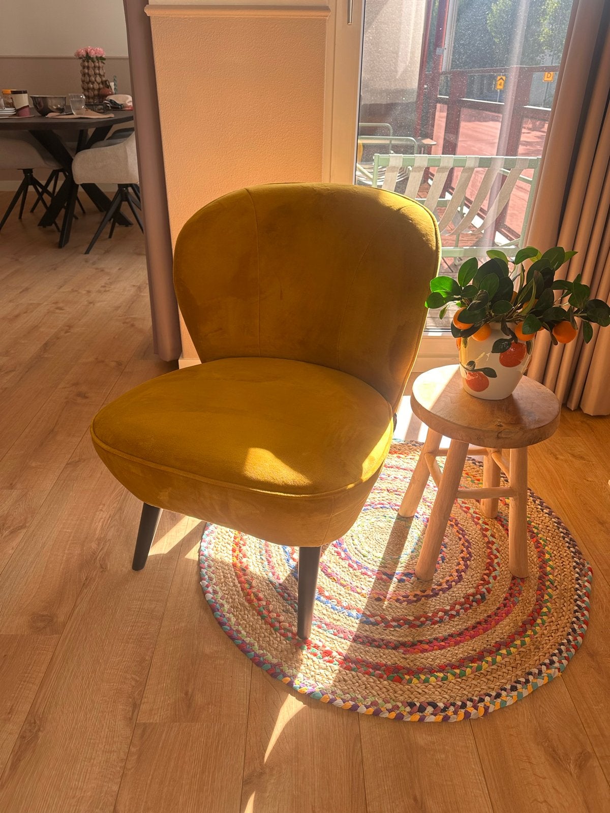 Okergele fluwelen fauteuil, Ophalen, Overige kleuren, Zo goed als nieuw, Eén