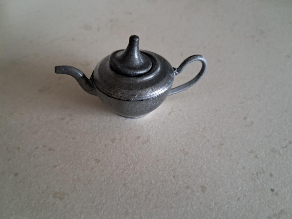 Miniatuur tinnen thee kan, Antiek en Kunst, Antiek | Tin, Ophalen of Verzenden