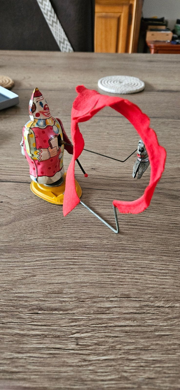 blikken clown met Hond die door Hoepel springt TPS Japan, Ophalen of Verzenden