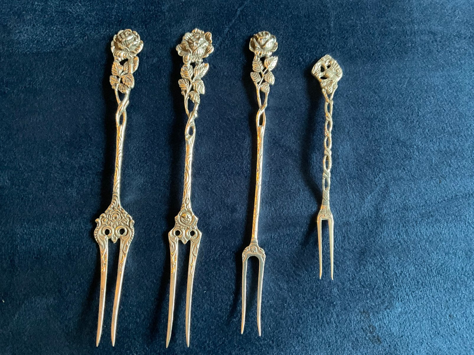 4 zilveren vleesvorken uit Duitsland in 835 zilver., Verzenden, Zilver