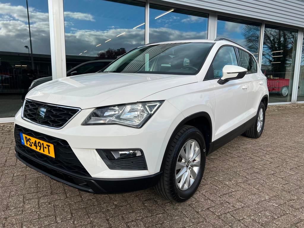 Seat Ateca 1.0 TSI 115 PK, Trekhaak, Auto's, Voorwielaandrijving, Gebruikt, Euro 6, Wit