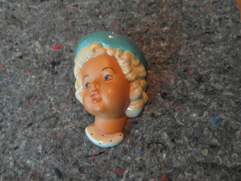 OUDE AARDEWERK KINDER HOOFDJES GENUMMERD., Ophalen of Verzenden