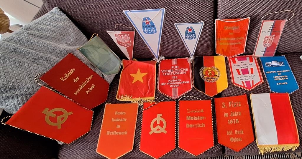 Vaantjes uit de USSR en DDR, Ophalen of Verzenden, Landmacht, Duitsland, Vlag of Vaandel