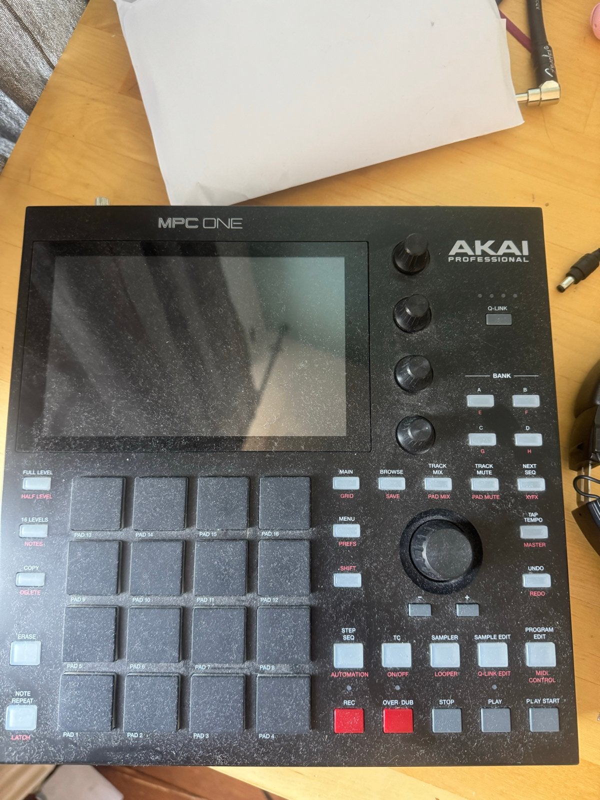 AKAI MPC ONE - Sampler en MIDI Controller, Muziek en Instrumenten, Drumcomputers, Gebruikt, Overige merken, Ophalen of Verzenden