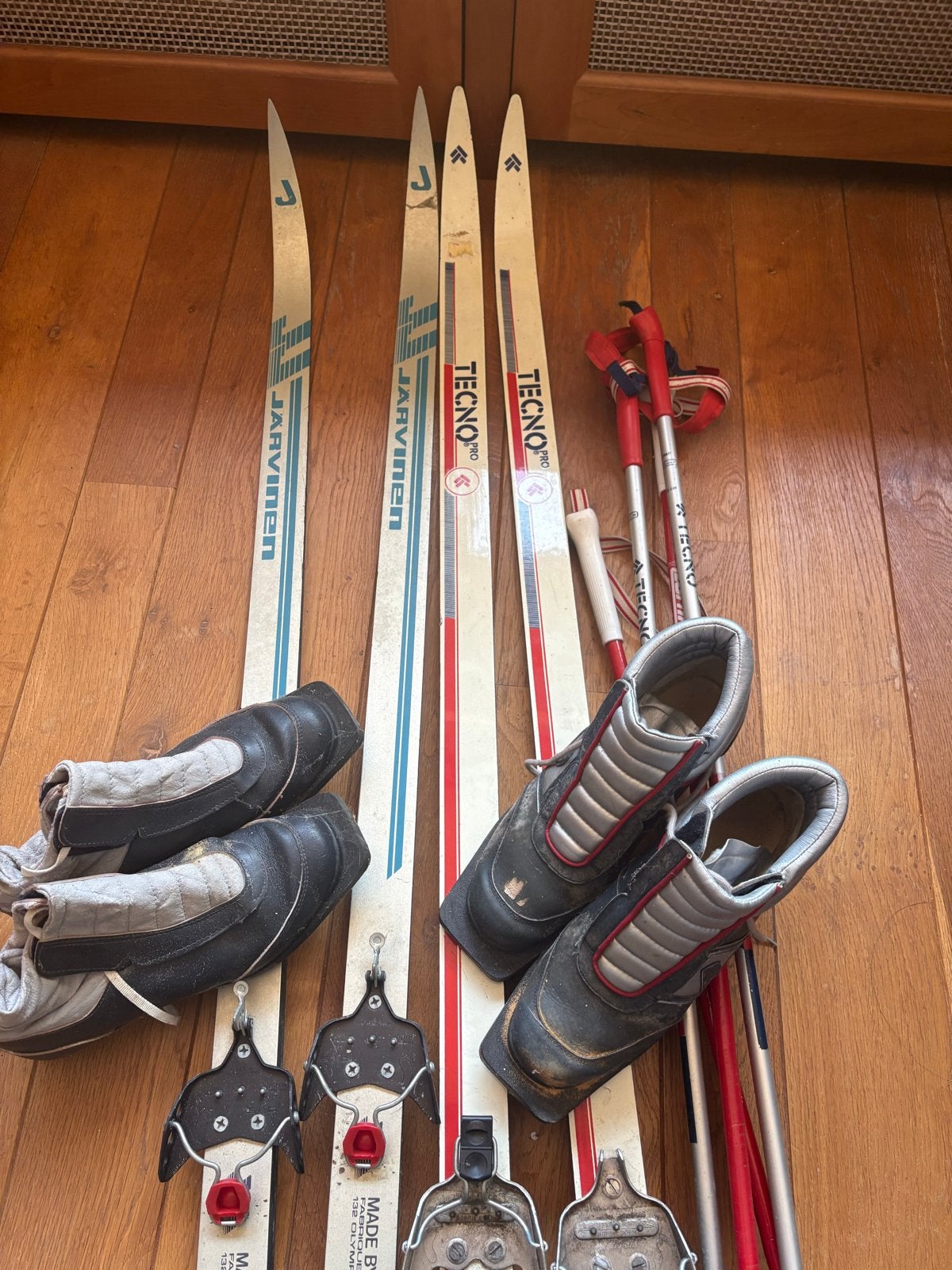 Vintage langlauf set: latten, stokken en schoenen, Sport en Fitness, Skiën en Langlaufen, Ophalen, Gebruikt, Langlaufen, Ski's