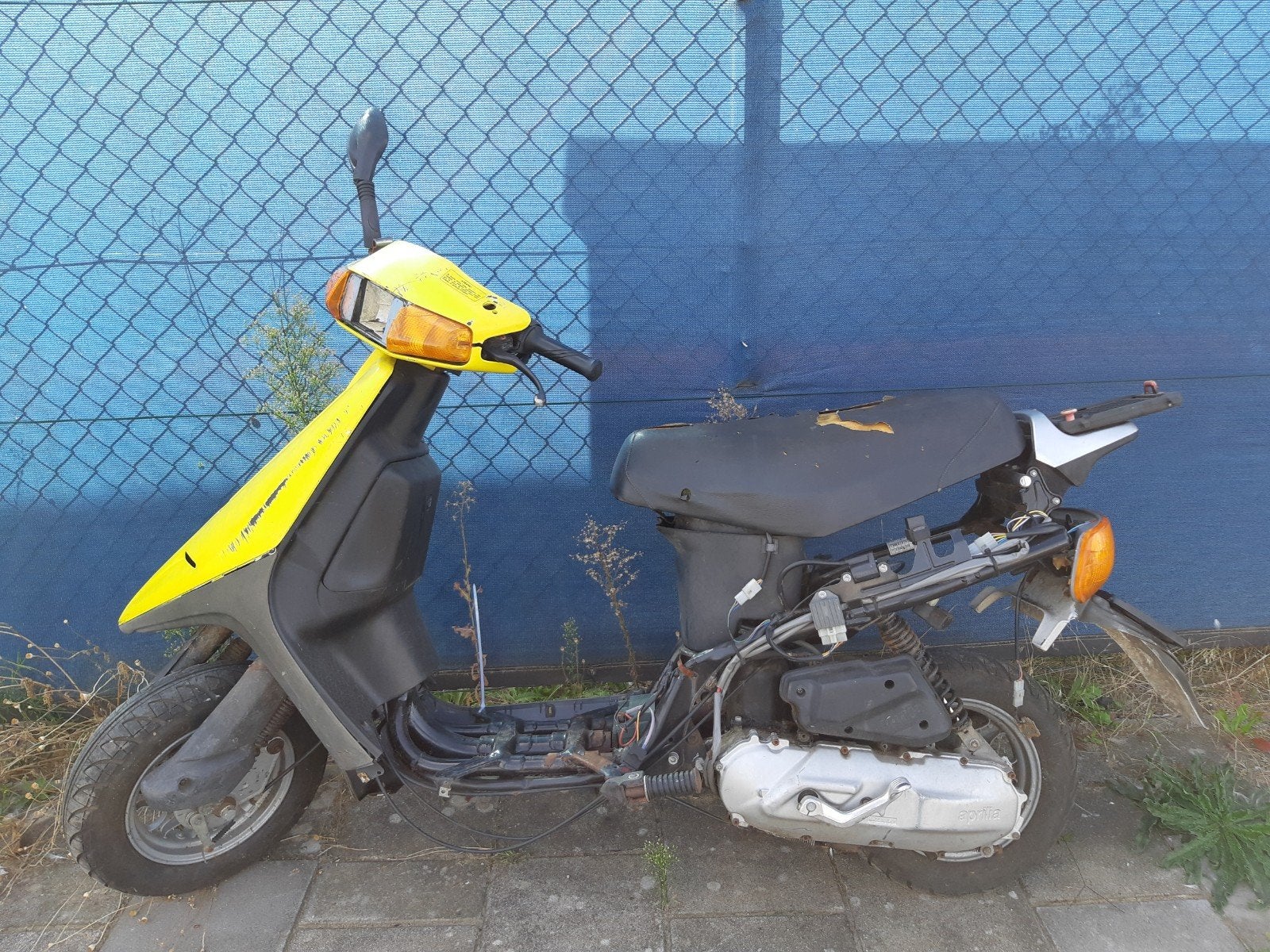 Aprilia amico younger 50 - Opknapper (Geel), Ophalen, Tweetakt, Gebruikt, Overige modellen