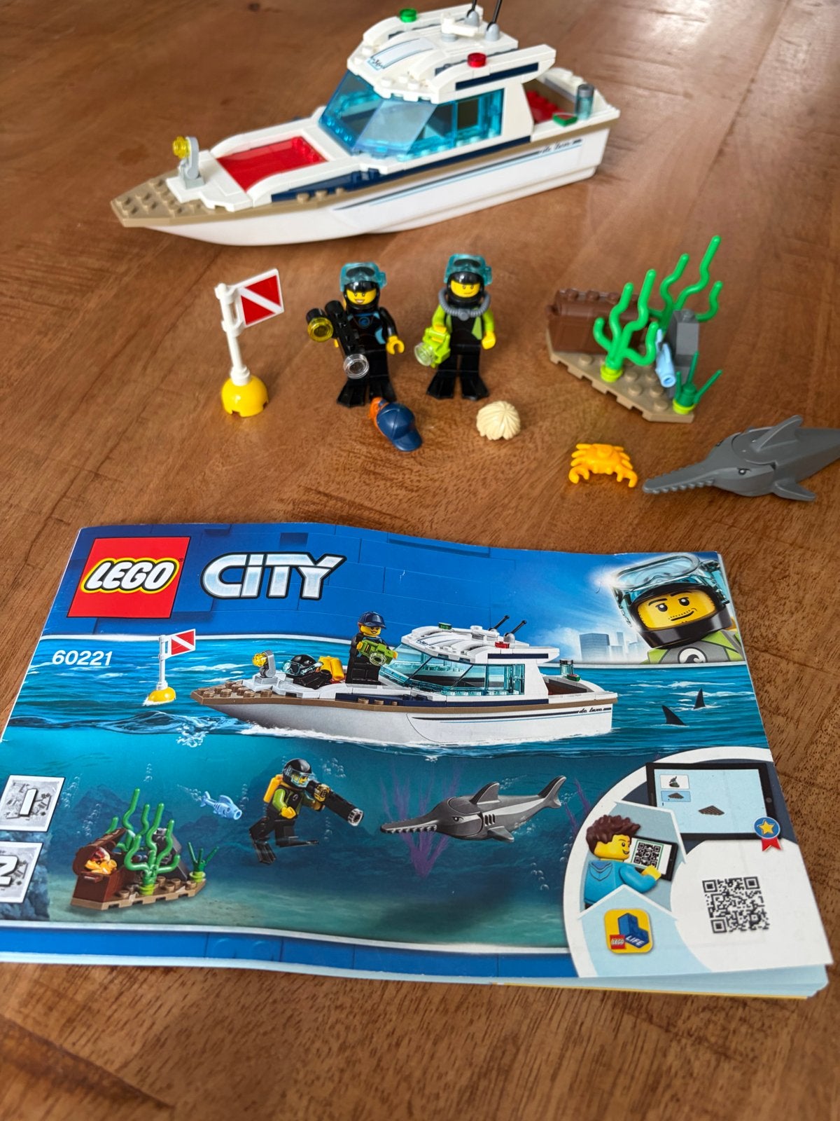 Lego City 60221 Duikjacht - Compleet met minifiguren, Ophalen of Verzenden, Zo goed als nieuw