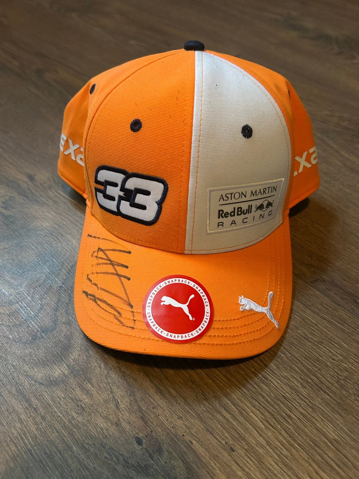Max Verstappen pet met handtekening, Verzamelen, Automerken, Motoren en Formule 1, Ophalen of Verzenden, Gebruikt, Formule 1
