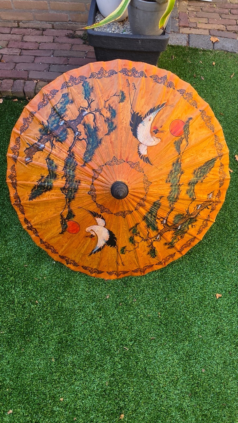 Decoratieve Oosterse Paraplu met Kraanvogels en Bomen, Ophalen