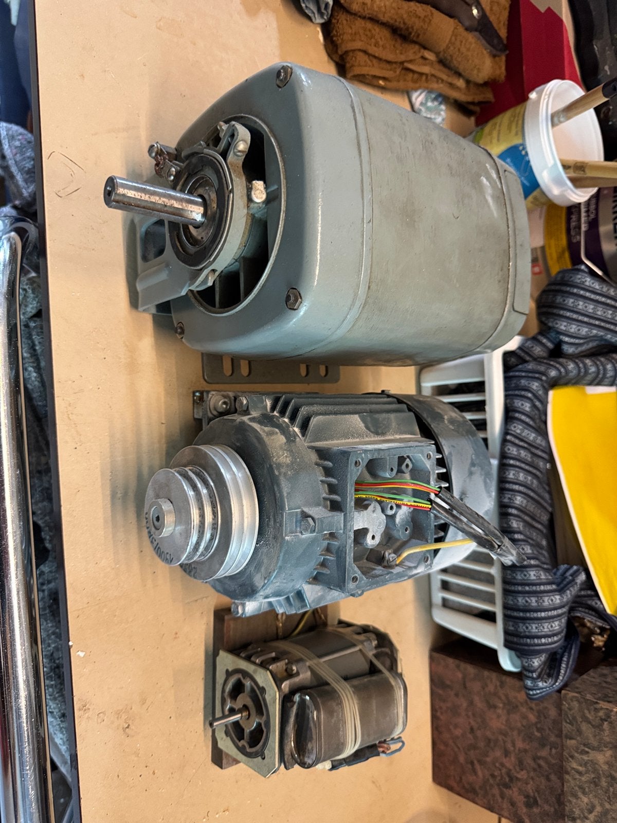 Gratis 3motoren voor diverse toepassingen, Doe-het-zelf en Verbouw, Motoren, Ophalen, Gebruikt, Elektromotor, 1800 rpm of meer