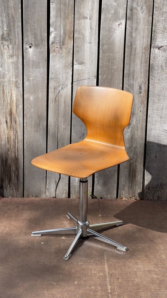 Pagholz atelier stoelen |(120! op voorraad), Gebruikt, Mooie in hoogte verstelbare Pagholz atelier stoelen, Bruin, Hout
