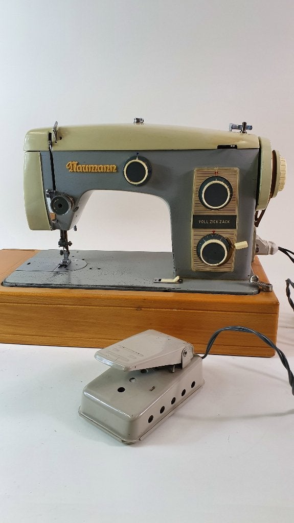 Professionele vintage naaimachine Naumann Voll Zick Zack S16, Tweedehands verkoop, Tweedehands verkoop, Gebruikt, Singer