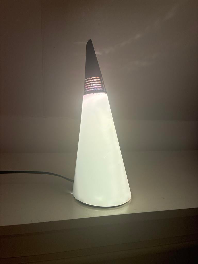 Tafellamp met kegelvormige voet, Ophalen of Verzenden, Gebruikt, Kunststof, Minder dan 50 cm