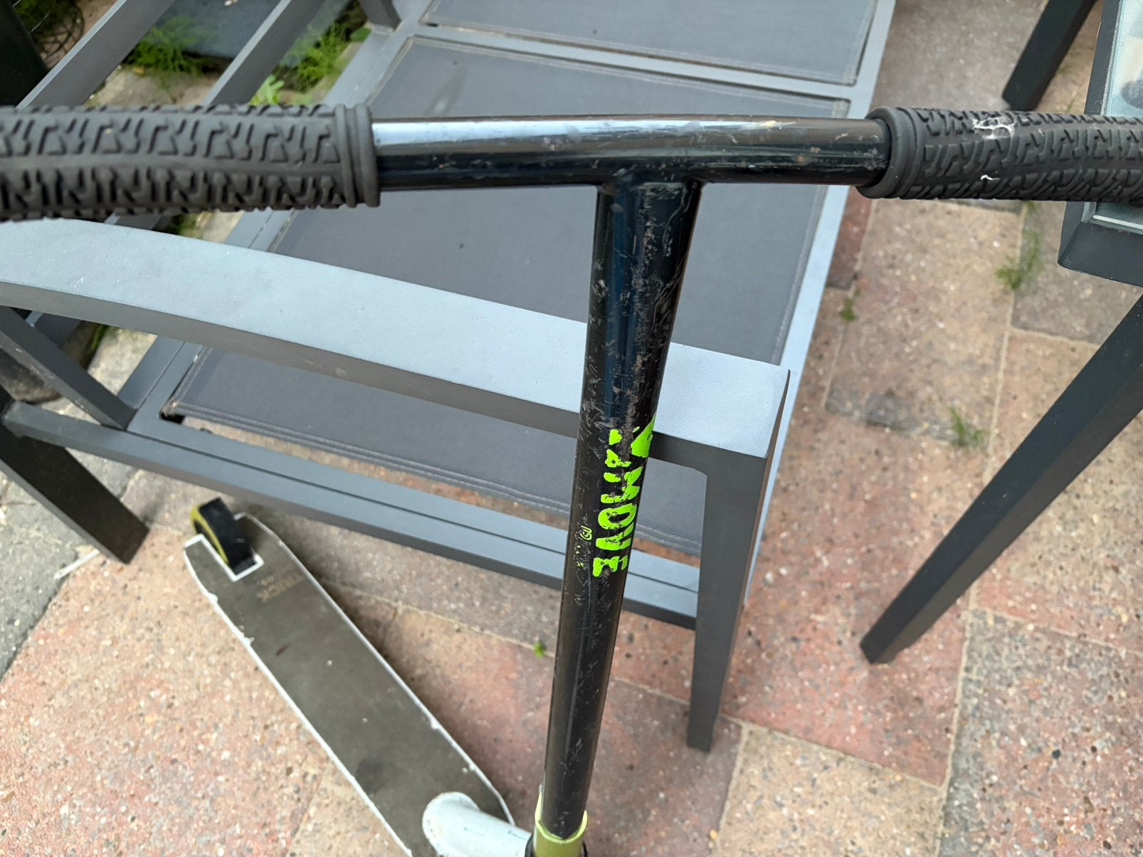 Groen met zwarte stuntstep, Ophalen, Gebruikt, Gewone step