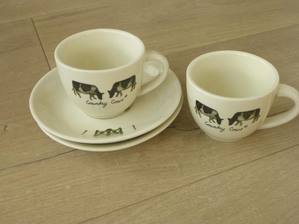 2 kop en schotels jet ter steege country cows., Ophalen of Verzenden, Zo goed als nieuw, Overige stijlen, Kop(pen) en/of Schotel(s)