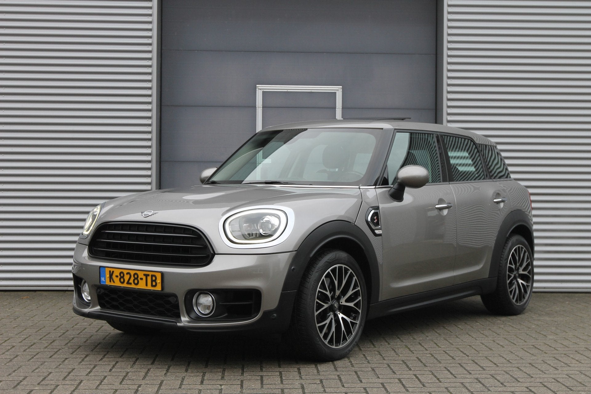 MINI Countryman 2.0 Cooper S Chili I 192 PK I Aut. I Pano.da, Auto's, Gebruikt, 1435 kg, Leder en Stof, SUV of Terreinwagen