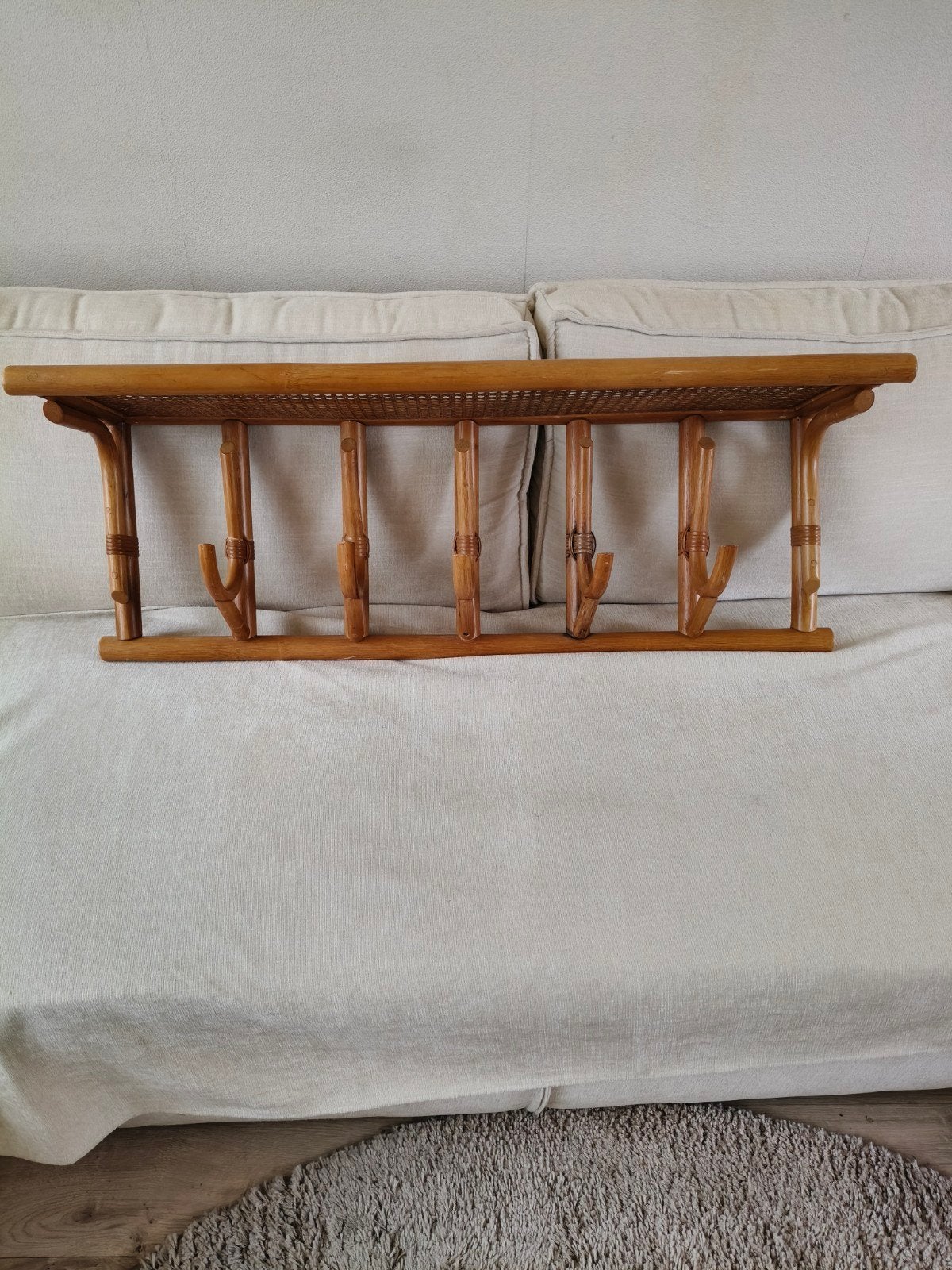 Vintage rotan wandkapstok met hoedenplank, Wandkapstok, Gebruikt, Ophalen of Verzenden, Minder dan 100 cm