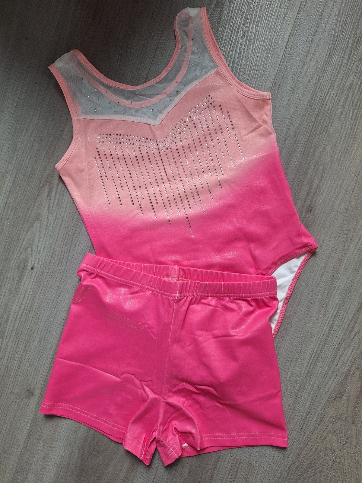 Nieuw Turnpakje met Broekje - Maat 146/152, Sport en Fitness, Turnen, Nieuw, Ophalen of Verzenden, Roze, Turnpak(je)