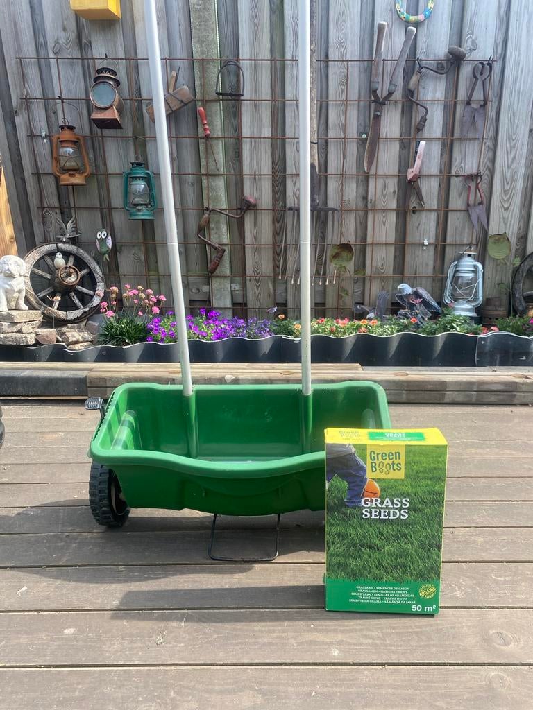 Handmatige zaaier met graszaad voor 50m², Ophalen, Gebruikt, 20 m² of meer, Gras