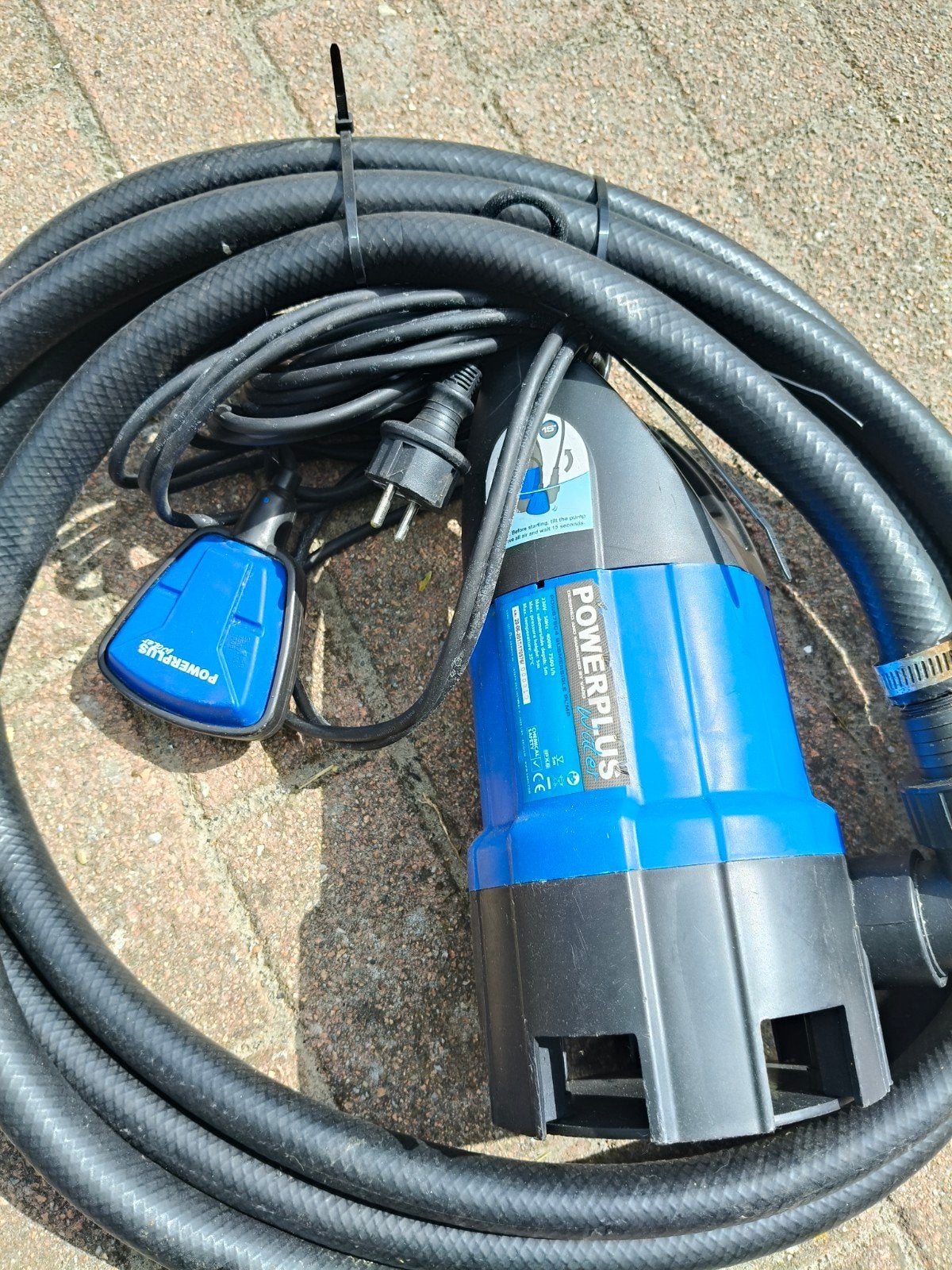 Powerplus Water dompelpomp POW679G4, Ophalen