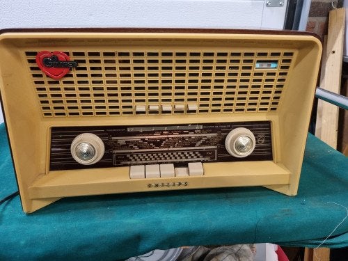radio vintage met buizen werkt goed, Audio, Tv en Foto, Radio's, Ophalen of Verzenden, 'T Olde Gre-j, Info@toldegrej.nl, Endepoelstraat 20f Didam