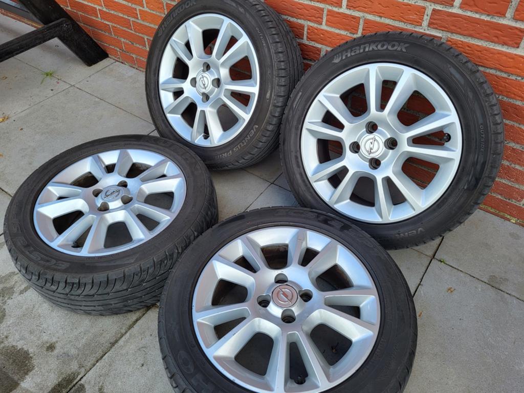 Originele Opel Meriva   velgen 205/50/16 inch  zomerbanden, Auto diversen, Wieldoppen, Ophalen of Verzenden, Zo goed als nieuw