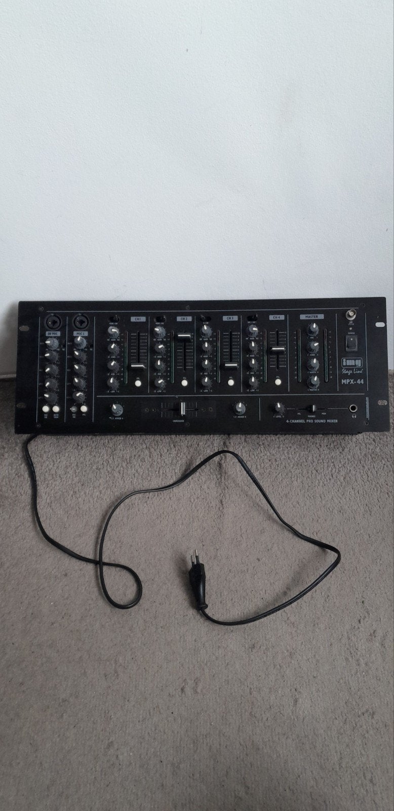 4 kanaals sound mixer € 25,, Ophalen, Audio