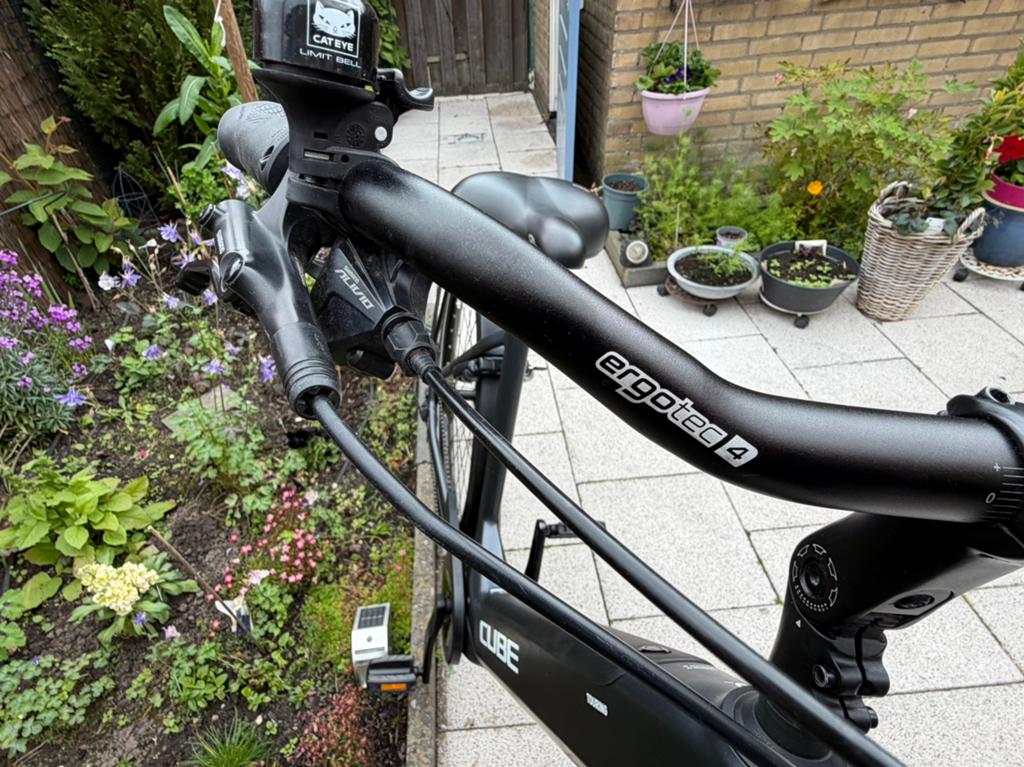 Cube elektrische fiets, Fietsen en Brommers, Elektrische fietsen, Zo goed als nieuw, Cube, 55 tot 59 cm, 50 km per accu of meer