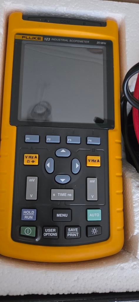 Fluke 123B/EU Handoscilloscoop 20 MHz 2-kanaals Multimeter, Doe-het-zelf en Verbouw, Meetapparatuur, Ophalen of Verzenden