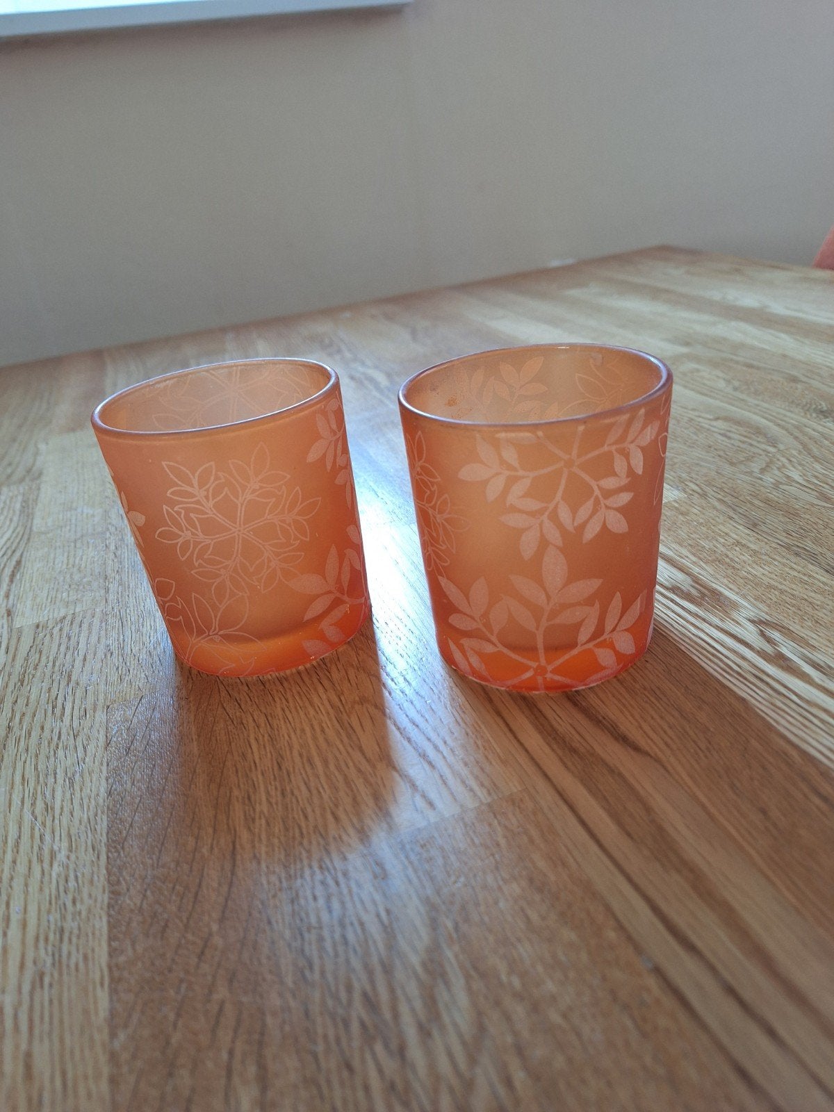 2 oranje waxinelichtjehouders, Waxinelichthouder, Oranje, Ophalen of Verzenden, Glas