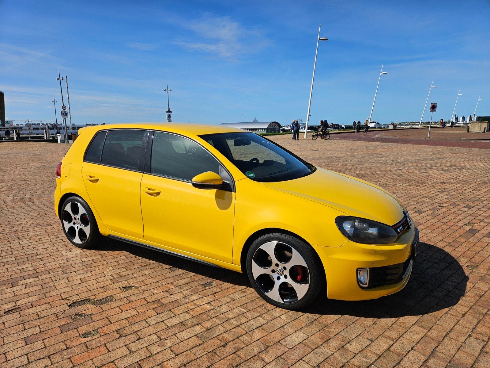Volkswagen Golf 2.0 GTI Color Concept 211PK 2012 Geel, Auto's, Voorwielaandrijving, Stof, Zwart, 4 cilinders