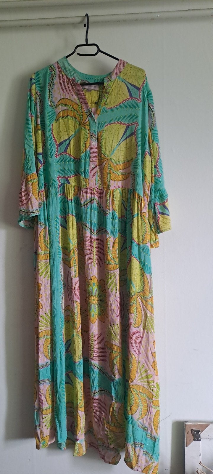Nieuwe Zomerse Lange Jurk in Prachtige Kleuren, Overige kleuren, Maat 42/44 (L), Nieuw, Ophalen of Verzenden