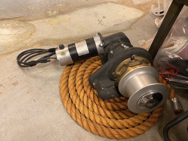 € 650.  ELEK.  ANKERLIER  NAUTIC  BOUT  ALMERE, Ophalen, Nieuw, Motor en Techniek
