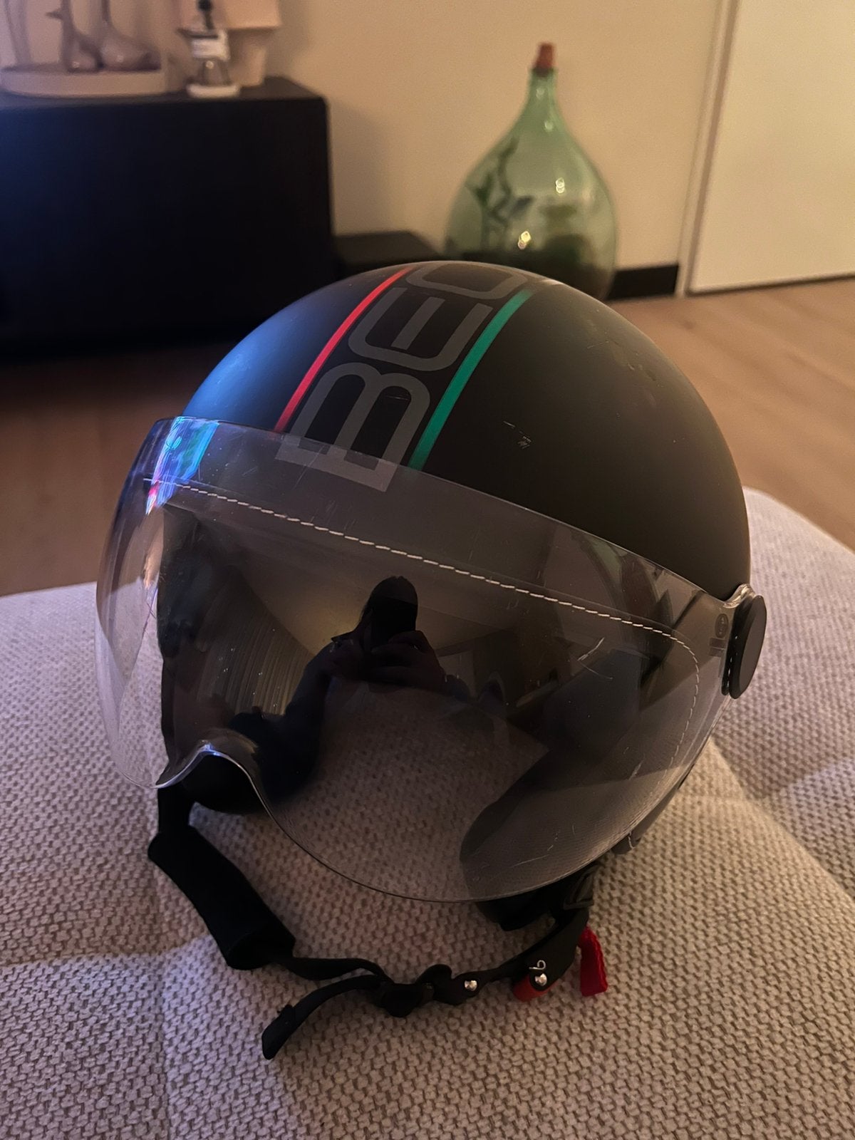 BEON helm zwart, Fietsen en Brommers, Brommerhelmen, Ophalen, Gebruikt, Medium