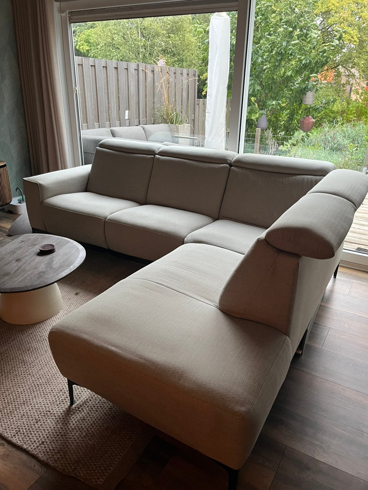 Inhouse hoekbank met elektrische relax functie, Ophalen, Hoekbank, Zo goed als nieuw, 200 tot 250 cm