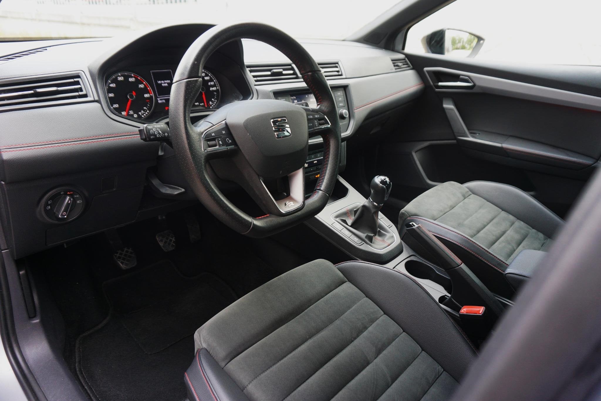 SEAT Ibiza 1.0 TSI FR Business Intense/Leer-Alcantara/Carpla, Auto's, Stof, Ibiza, Bedrijf, Handgeschakeld