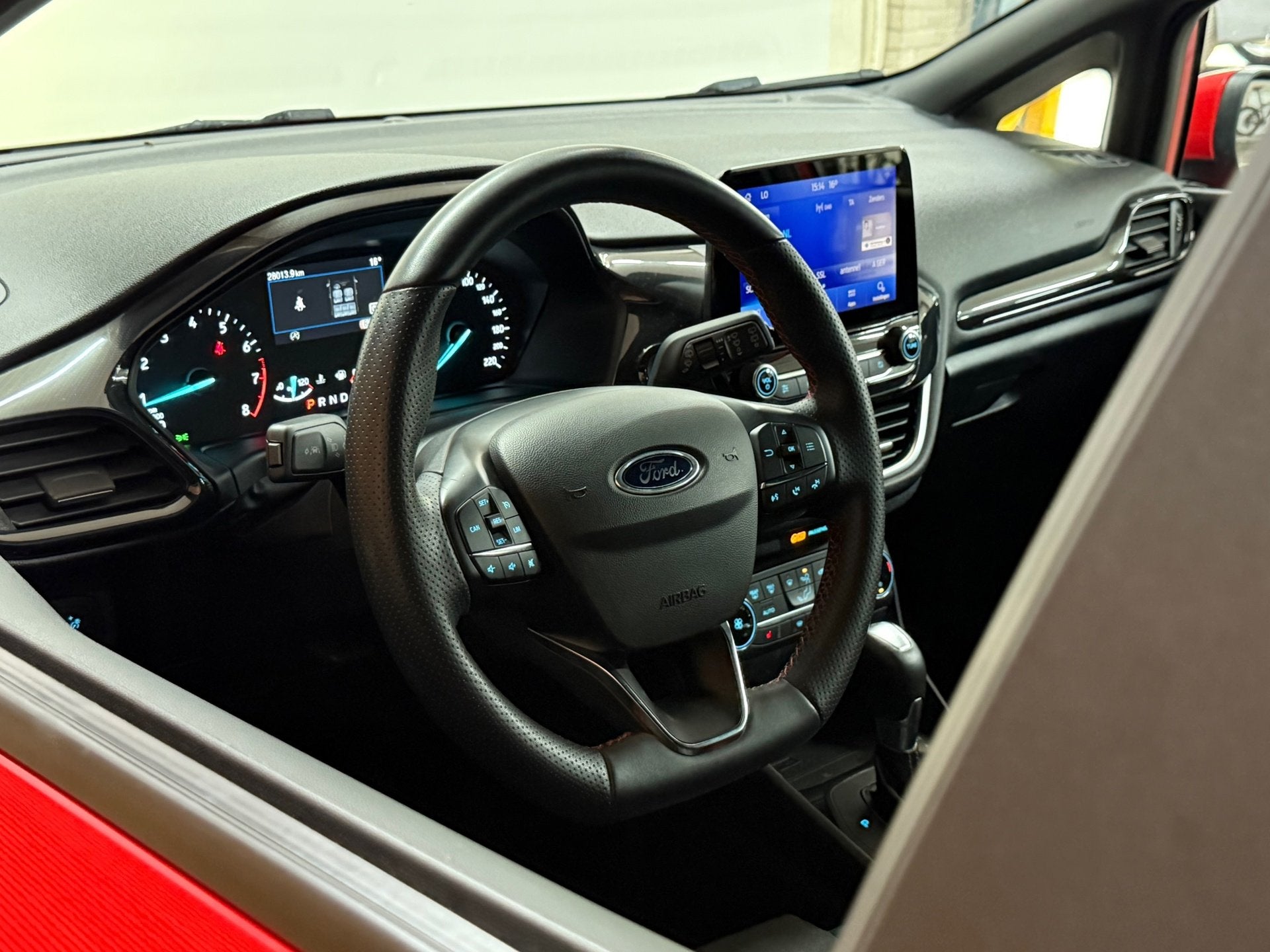 Ford Fiesta 1.0 EcoBoost Hybrid ST-Line Automaat | Facelift|, Gebruikt, Zwart, Bedrijf, 19 km/l