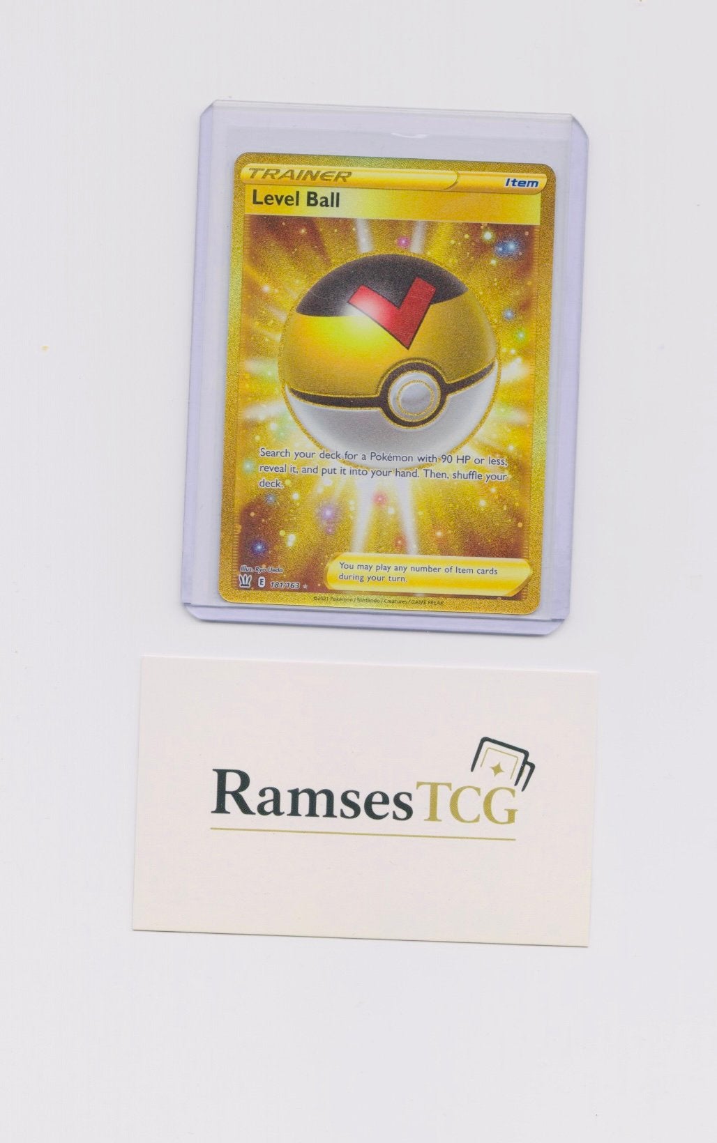 Level Ball 181/163 Gold Secret Rare Pokémon Battle Styles, Ophalen of Verzenden, Zo goed als nieuw