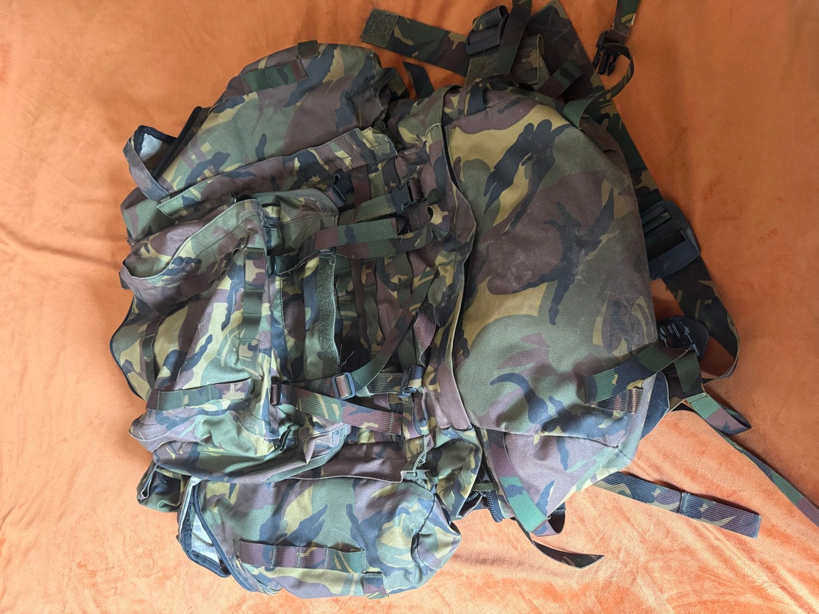 Grote Legerrugzak 100L+ Modulair met Daypack & Regenhoezen, Ophalen of Verzenden, Gebruikt