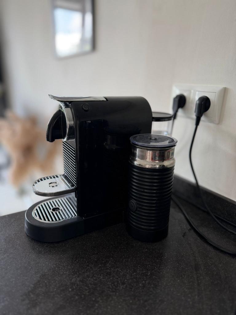 [INBOEDEL TE KOOP] Nespresso CitiZ+melkopschuimer - Magimix, Witgoed en Apparatuur, Koffiezetapparaten, Ophalen, Gebruikt, Espresso apparaat