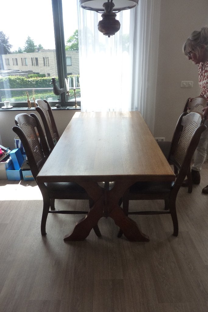 robuuste vintage Oisterwijk eiken eettafel met 4 stoelen, Ophalen, Gebruikt, Klassiek, Eikenhout