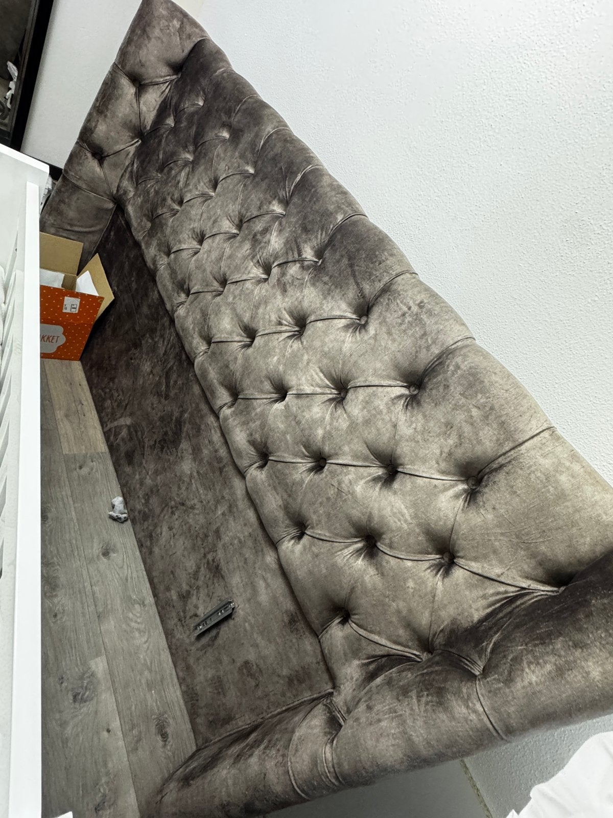 Achterwand bed taupe velvet zo goed als nieuw, Ophalen, Tweepersoons, Zo goed als nieuw, 180 cm